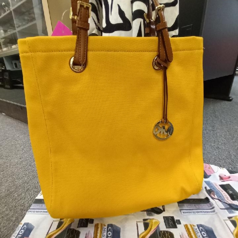 Michael Kors Tote